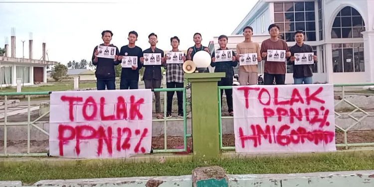 Respon Instruksi Badko, HMI Pohuwato Gelar Aksi Simbolik di Pelataran UNIPO