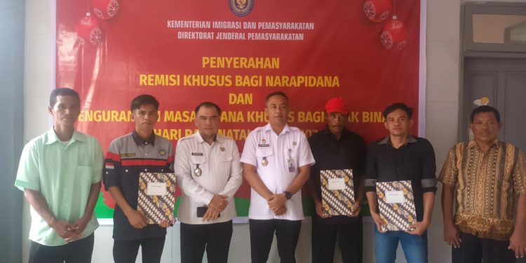 Perayaan Natal 2024, Tiga Warga Binaan Lapas Pohuwato Terima Remisi