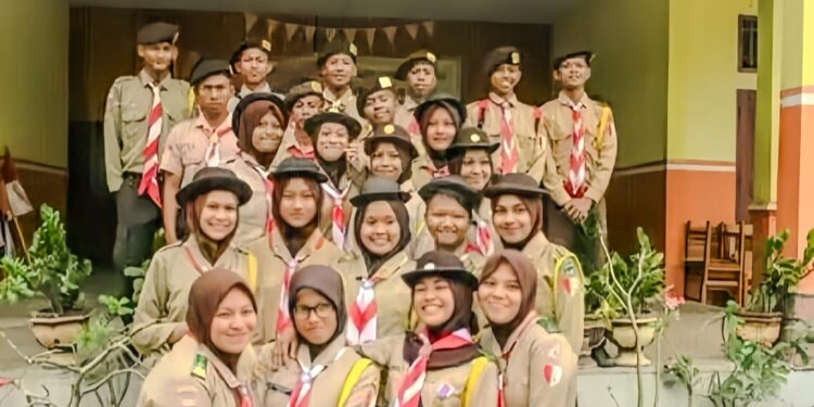 Membentuk Karakter Bangsa: Refleksi Hari Pramuka dan Moral Generasi Muda